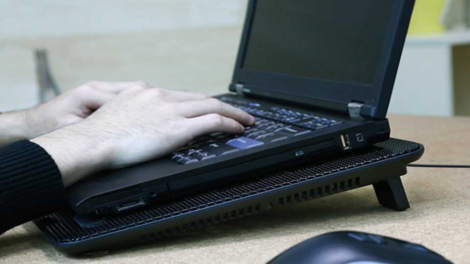 کاهش صدای فن لپ تاپ
