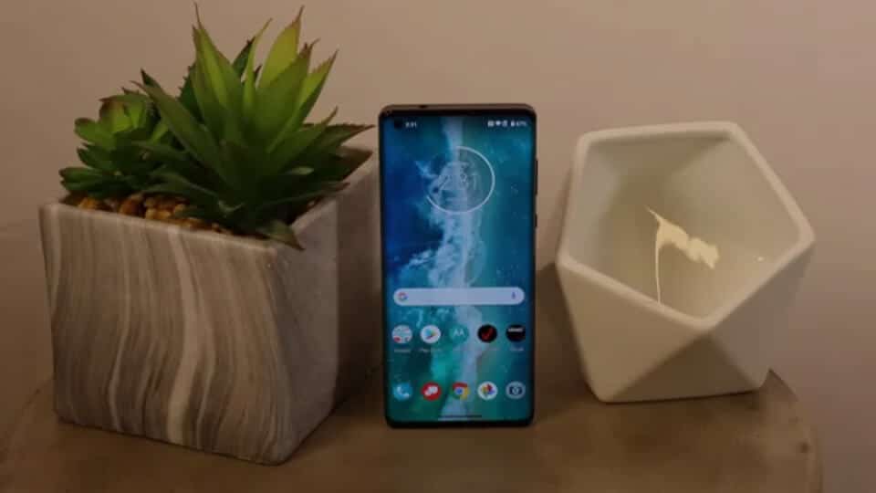 موتورولا اج پلاس (Motorola Edge Plus) با دوربین 108 مگاپیکسلی به میدان می آید!