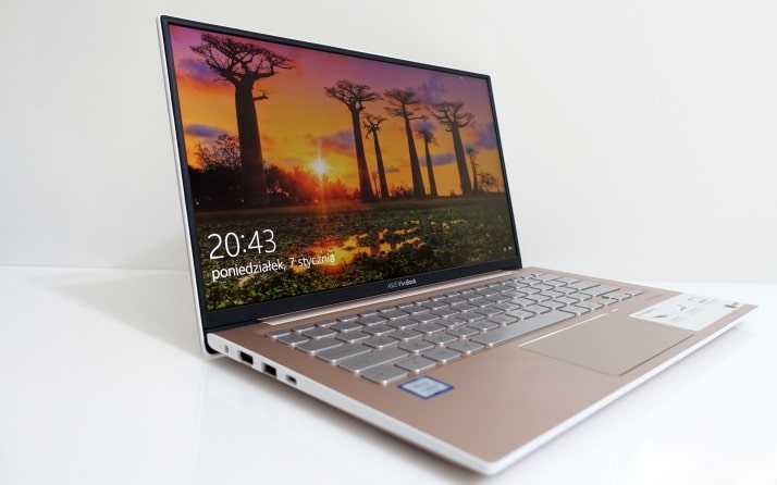ASUS VivoBook S330FL