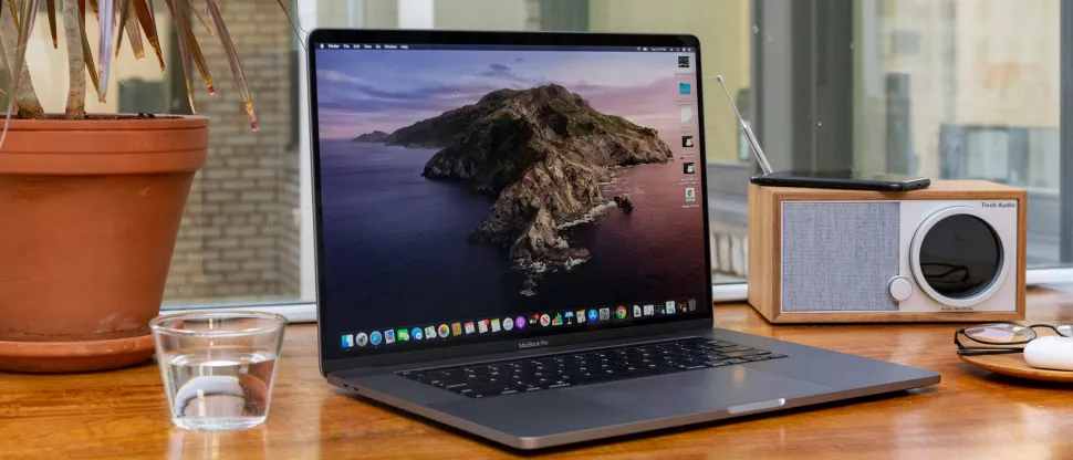 ( MacBook Pro (16-inch, 2019